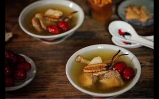 冬蟲夏草的食用方法！冬蟲夏草燉雞湯！